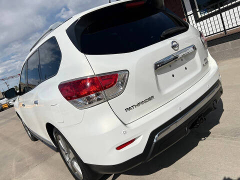 2013 Nissan Pathfinder Platinum