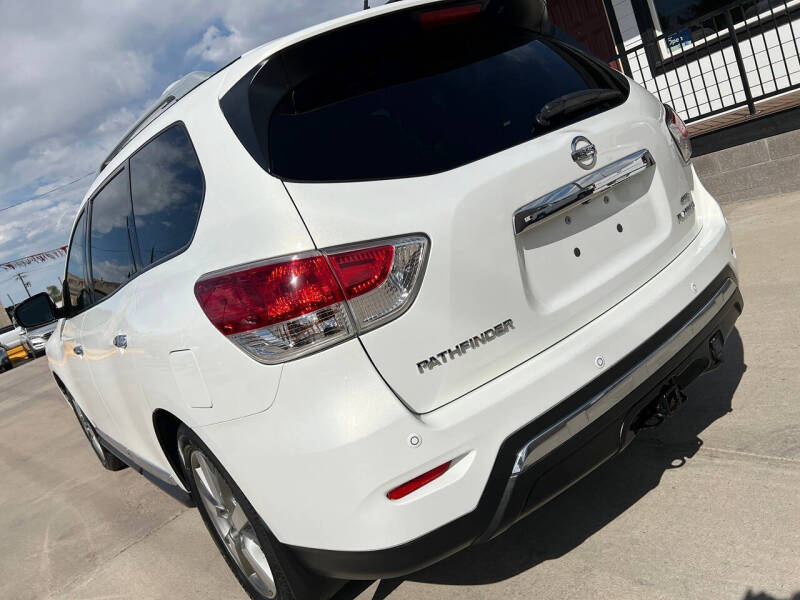 2013 Nissan Pathfinder Platinum