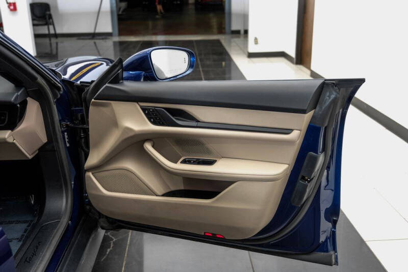 2023 Porsche Taycan