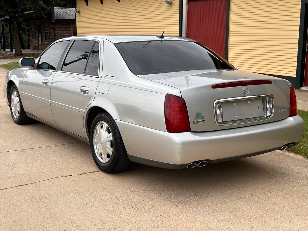 2005 Cadillac DeVille for sale at BANKERS AUTOS in Denton, TX