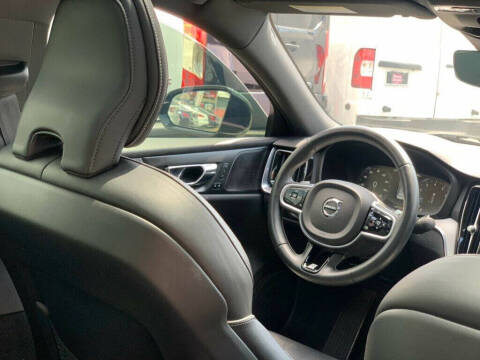 2019 Volvo S60 T5 R-Design