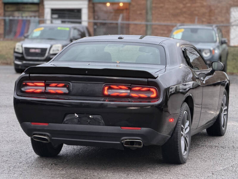 2019 Dodge Challenger SXT