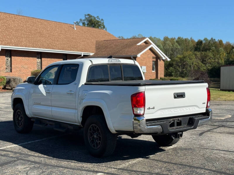 2017 Toyota Tacoma SR5 V6