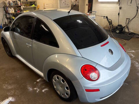 2010 Volkswagen New Beetle