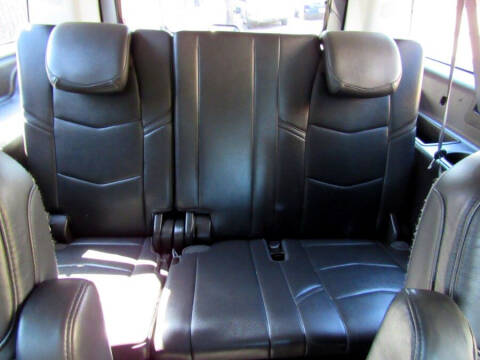 2018 Cadillac Escalade ESV Luxury