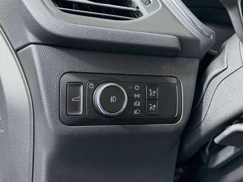 2025 Ford Escape Platinum