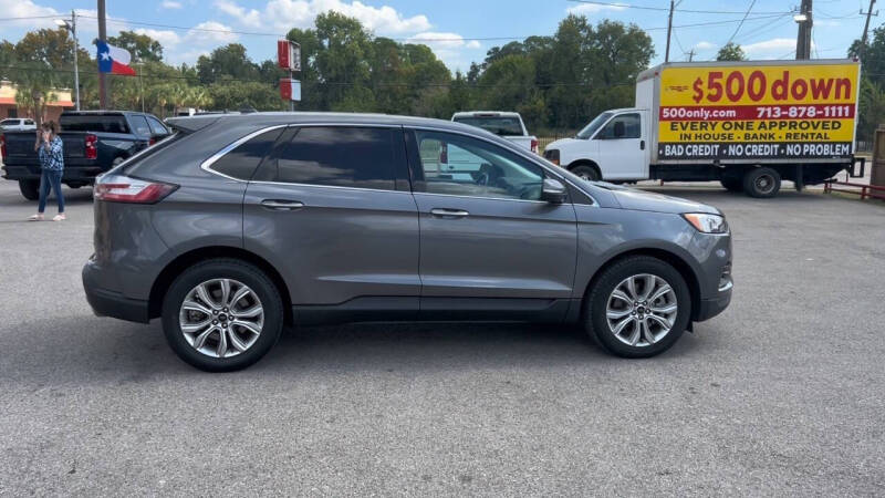 2024 Ford Edge Titanium