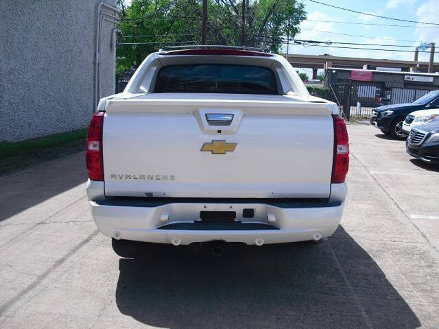 2012 Chevrolet Avalanche LTZ
