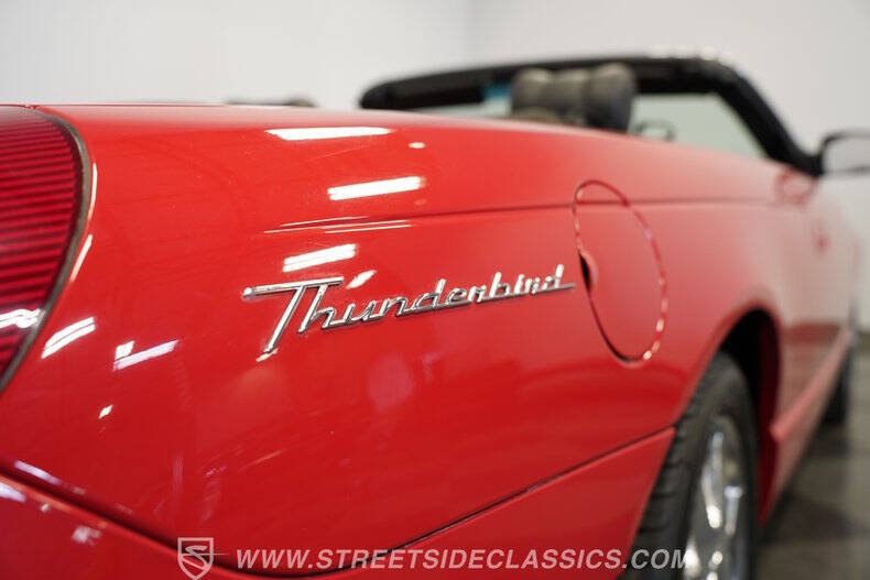 2002 Ford Thunderbird Deluxe