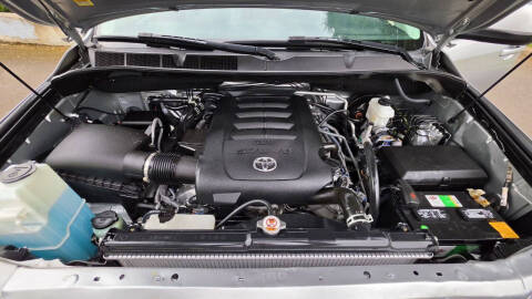 2020 Toyota Sequoia SR5