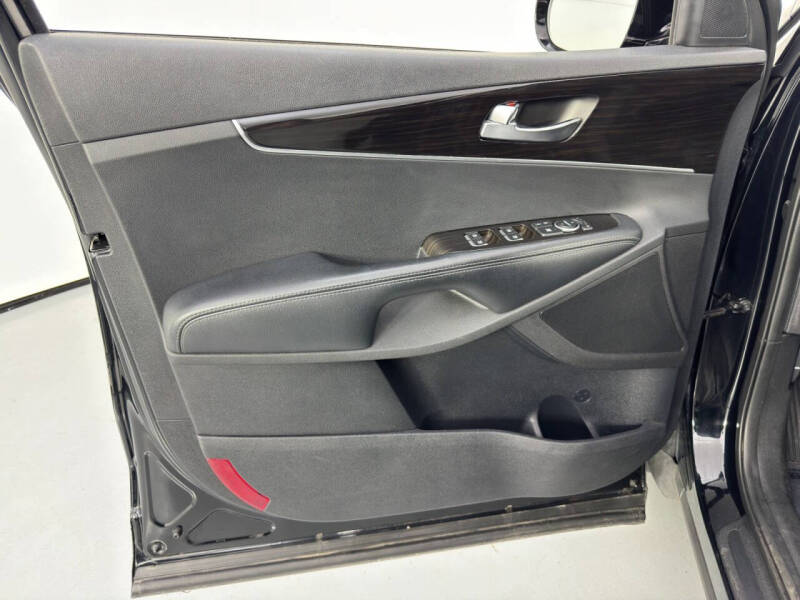 2020 Kia Sorento S V6