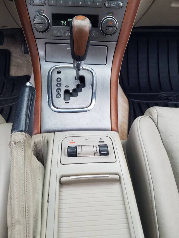 2005 Subaru Outback 3.0 R