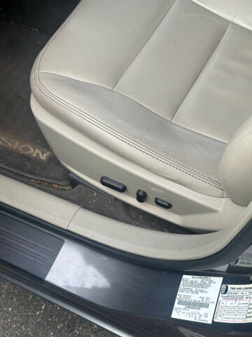 2011 Ford Fusion SEL