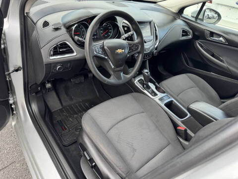 2018 Chevrolet Cruze LT Auto