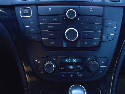 2013 Buick Regal Premium 1