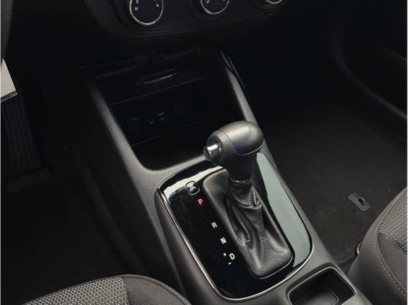 2017 Kia Forte5 LX