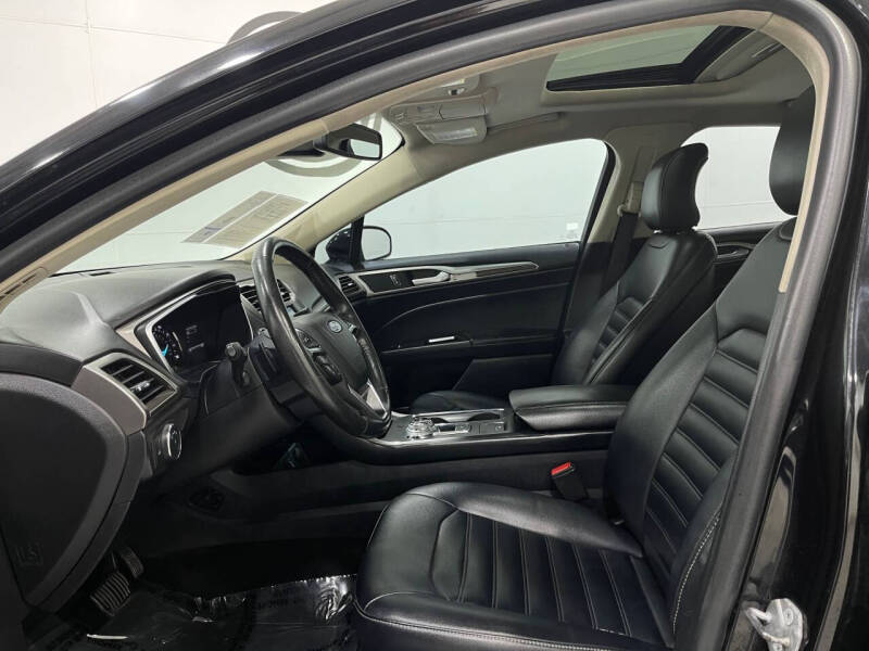 2019 Ford Fusion SEL