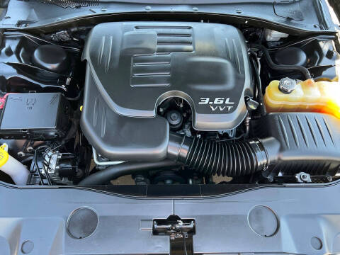 2013 Dodge Charger SE