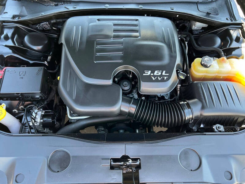 2013 Dodge Charger SE
