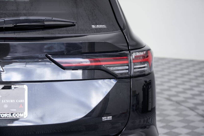 2026 Mitsubishi Outlander SE