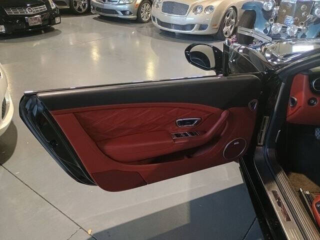 2015 Bentley Continental 17