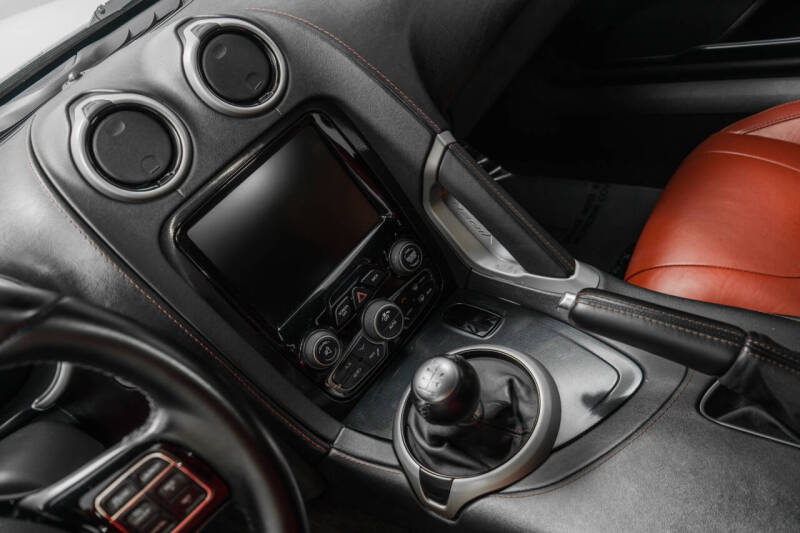 2016 Dodge Viper GTC
