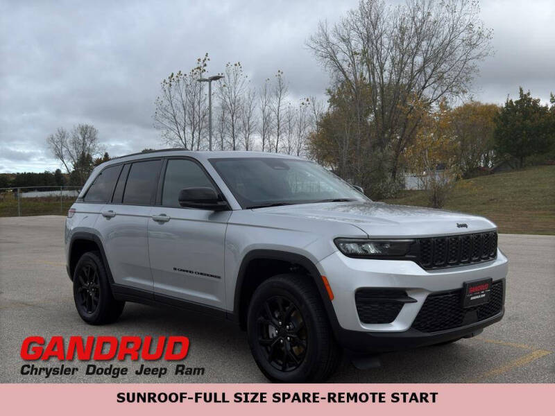 2025 Jeep Grand Cherokee Altitude's photo