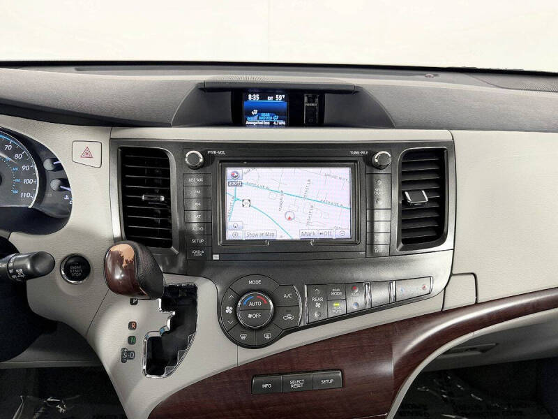 2013 Toyota Sienna