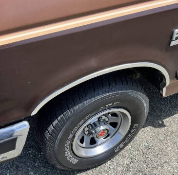 1990 Ford F-150 XLT Lariat