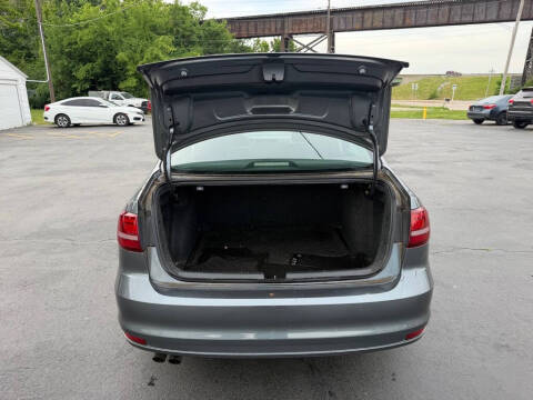2016 Volkswagen Jetta