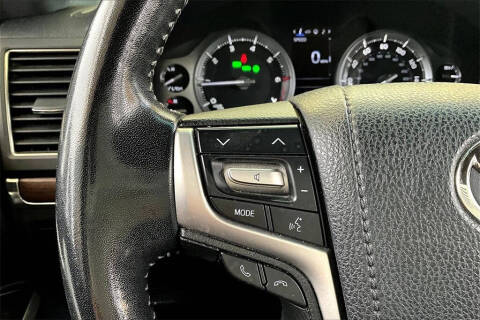 2020 Toyota Land Cruiser