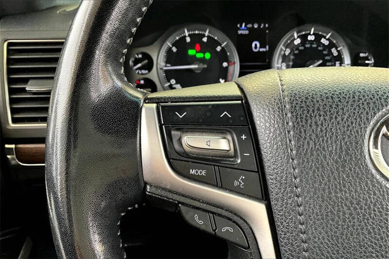 2020 Toyota Land Cruiser