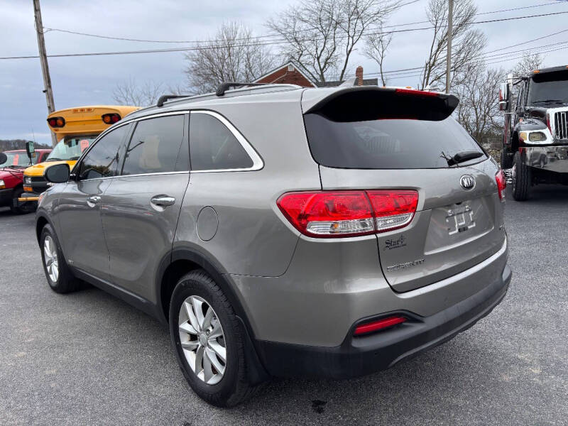 2016 Kia Sorento LX