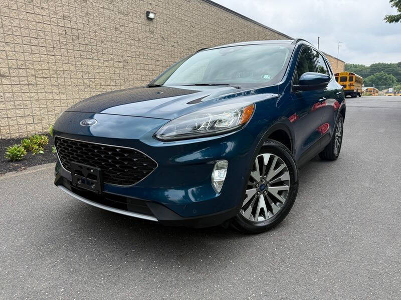 2020 Ford Escape Hybrid Titanium