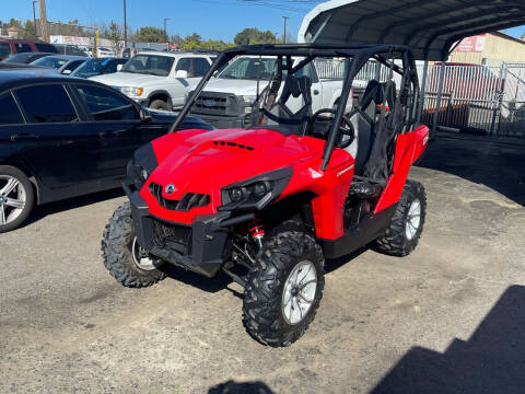2016 Can-Am COMMANDER STD/DPS