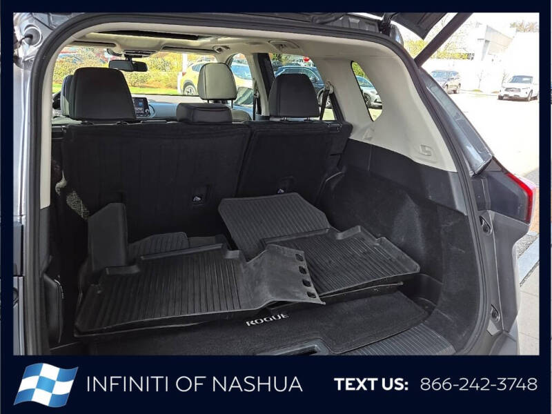 2022 Nissan Rogue SL