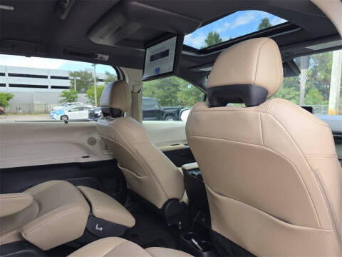 2024 Toyota Sienna Limited 7-Passenger