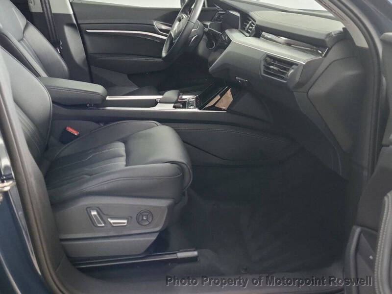 2024 Audi Q8 e-tron quattro Prestige