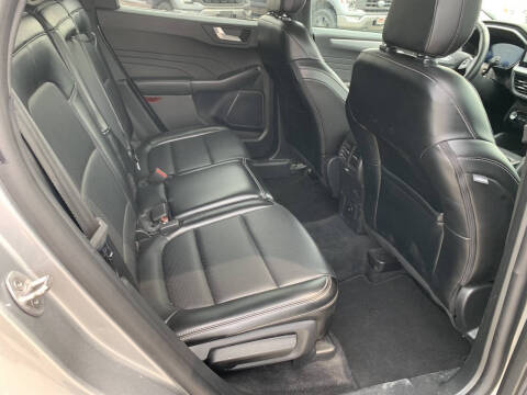 2024 Ford Escape Platinum