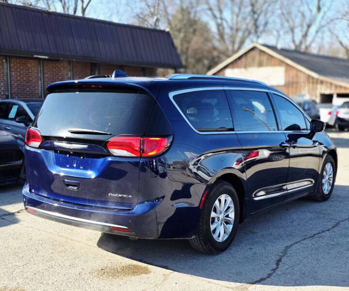 2019 Chrysler Pacifica Touring L