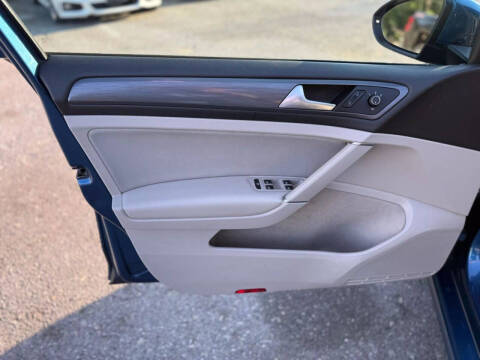 2018 Volkswagen Golf SportWagen