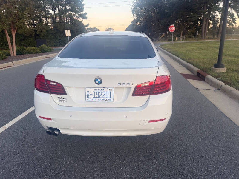 2015 BMW 5 Series 528i
