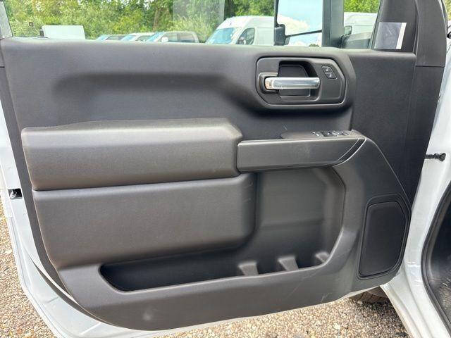 2025 GMC Sierra 3500HD CC Pro