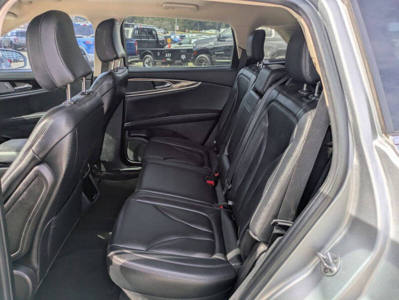 2022 Lincoln Nautilus Standard