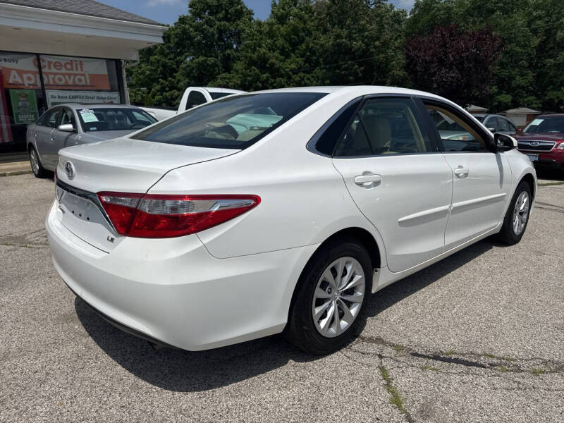 2017 Toyota Camry LE