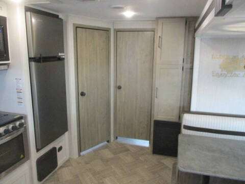 2022 SOLD  Forest River Puma 32BHQS