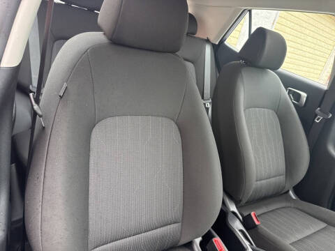 2022 Hyundai Venue SE