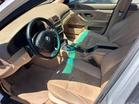 2000 BMW 5 Series 528i