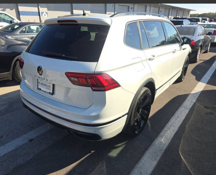 2023 Volkswagen Tiguan SE R-Line Black