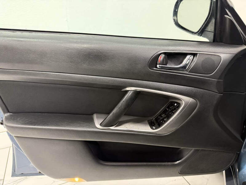 2005 Subaru Outback 2.5i